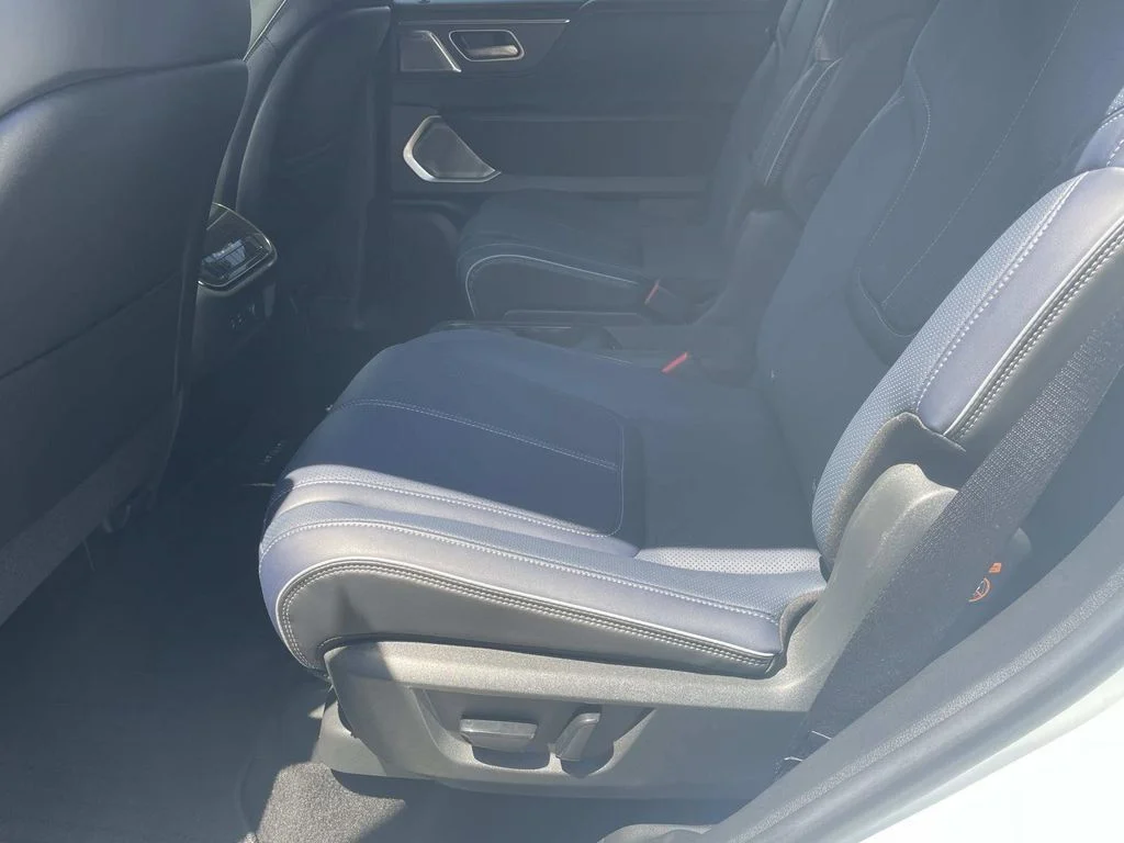 Used 2026 White INFINITI SPORT image 12