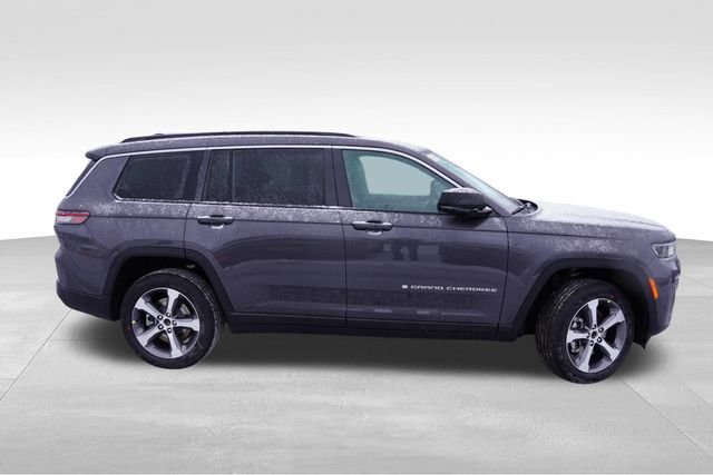 New 2026 Baltic Gray Metallic Clearcoat Jeep Limited image 2