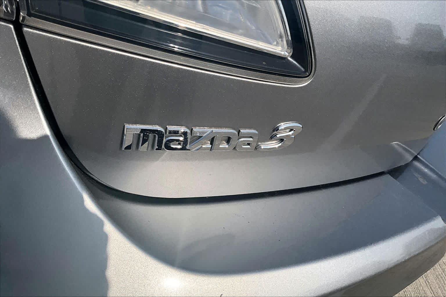 Used 2010 Liquid Silver Metallic Mazda s Sport image 29