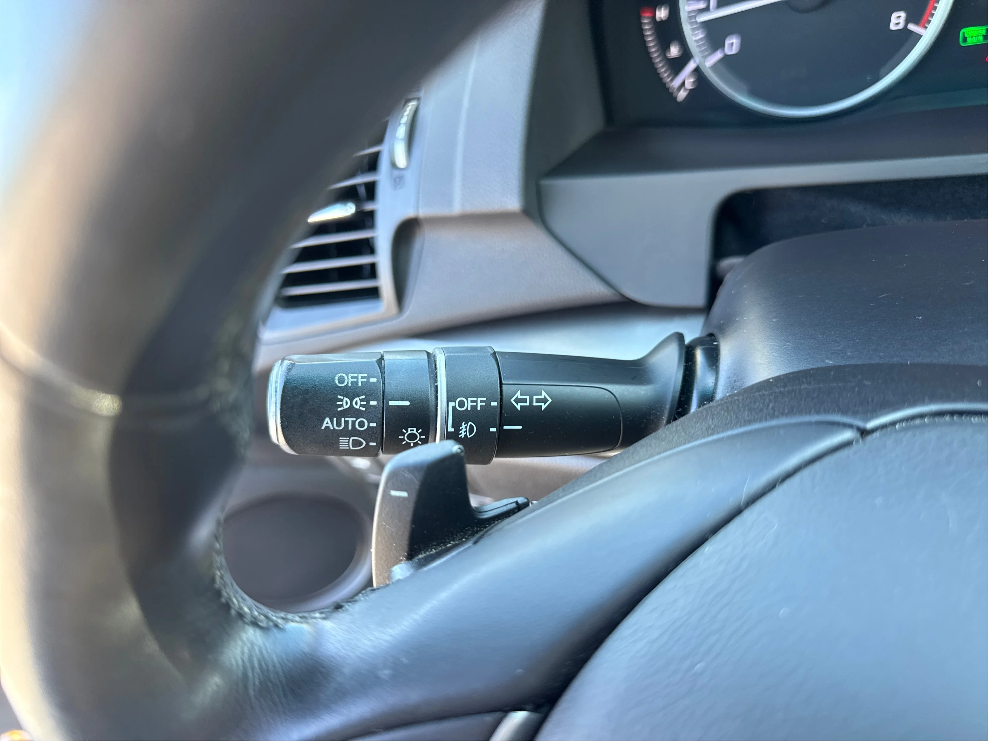 Used 2014 Silver Acura base image 17