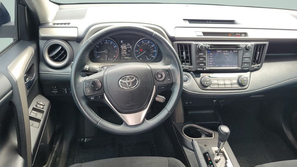 2018 Toyota RAV4 XLE - Photo 12