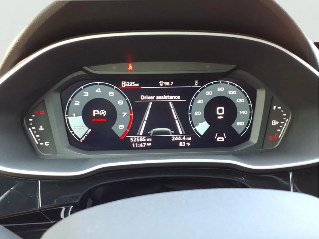 Used 2025  Audi Premium image 13