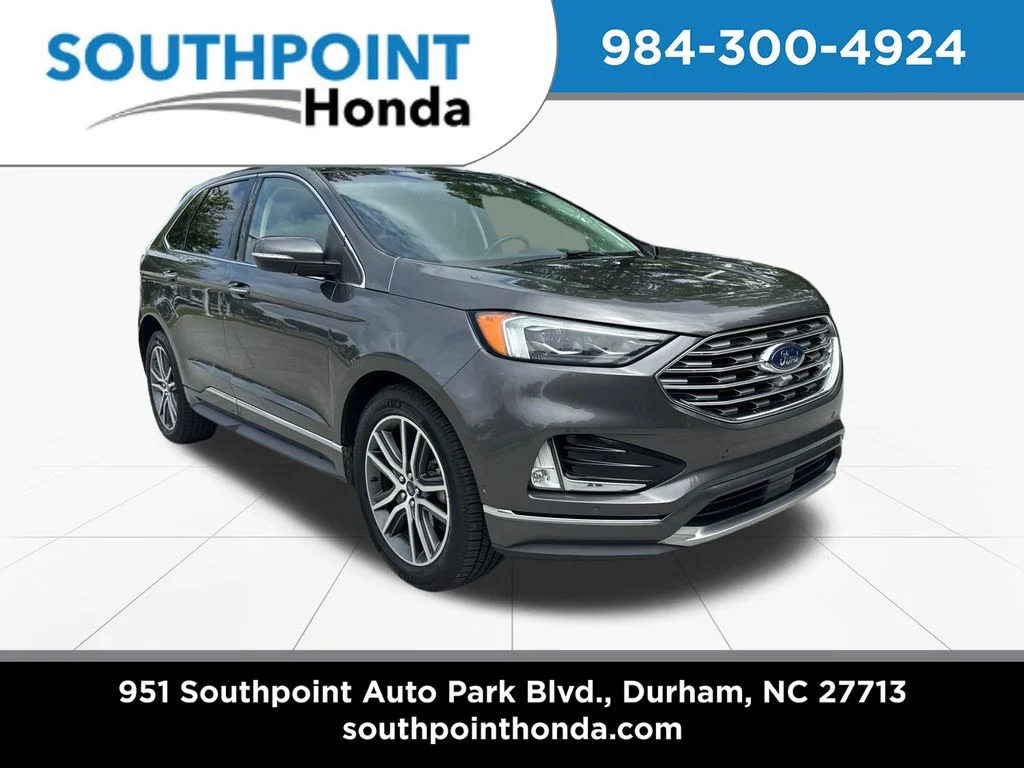 2019 Ford Edge Titanium's photo