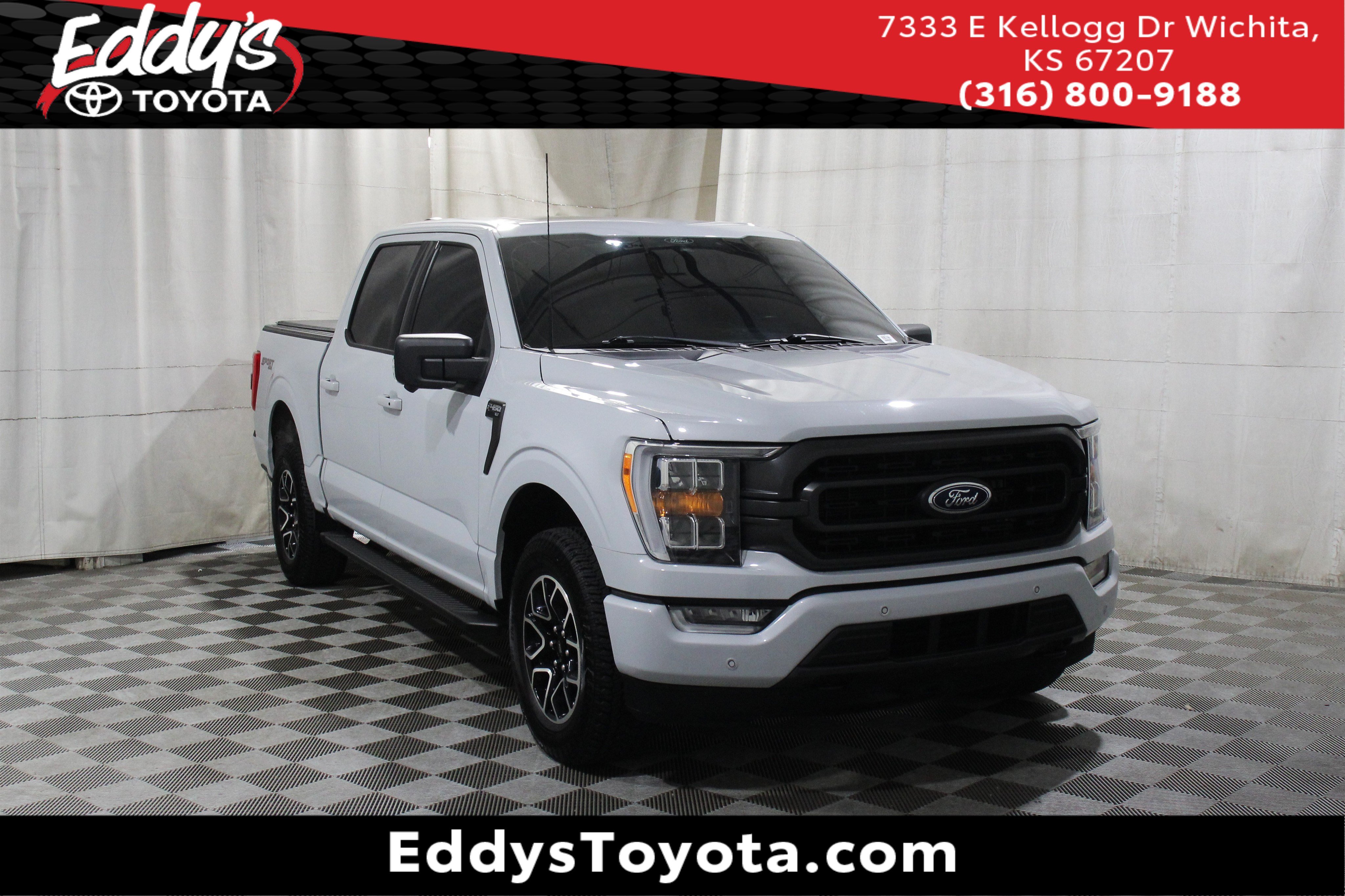 Used 2022 Space White Metallic Ford XLT image 1