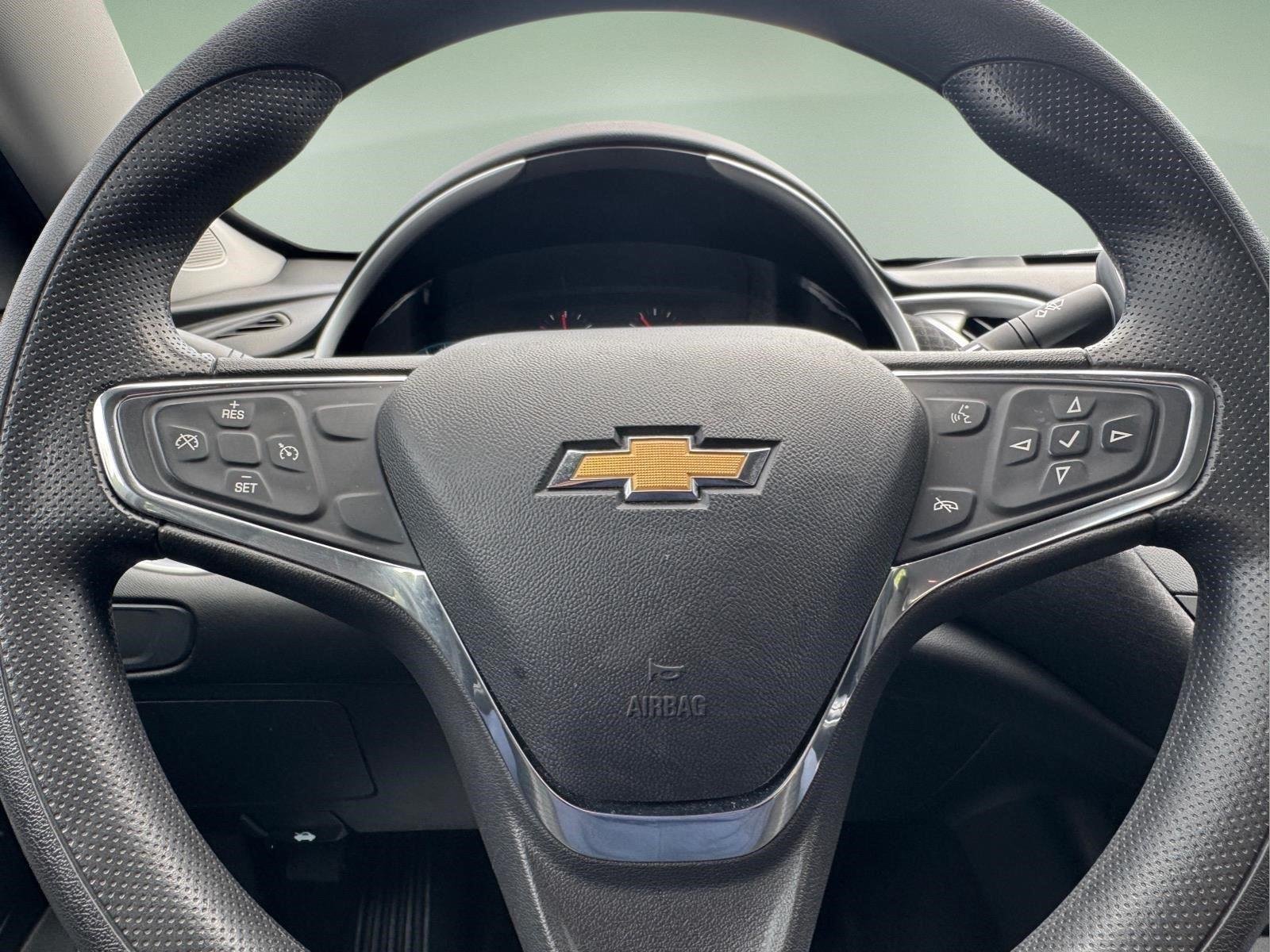 Used 2020 Summit White Chevrolet LS image 18