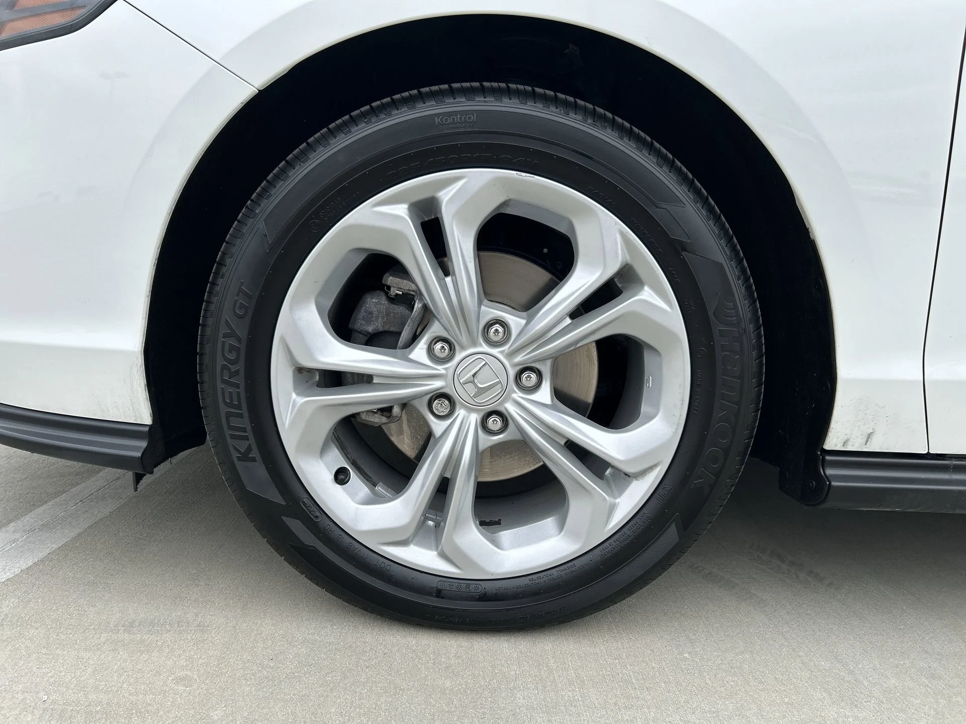 2024 Honda Accord LX - Photo 43