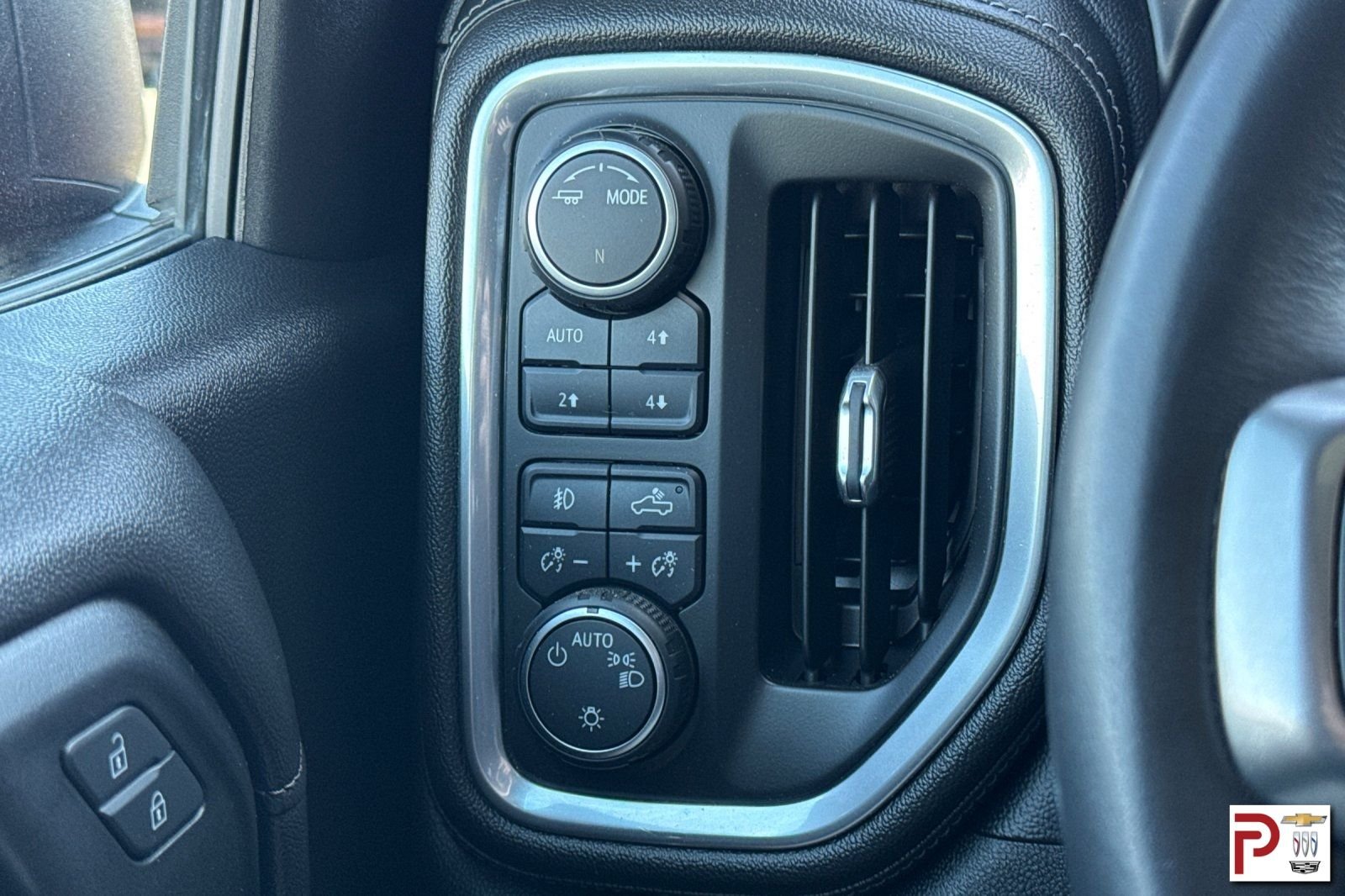 Used 2020 Red Chevrolet RST image 30