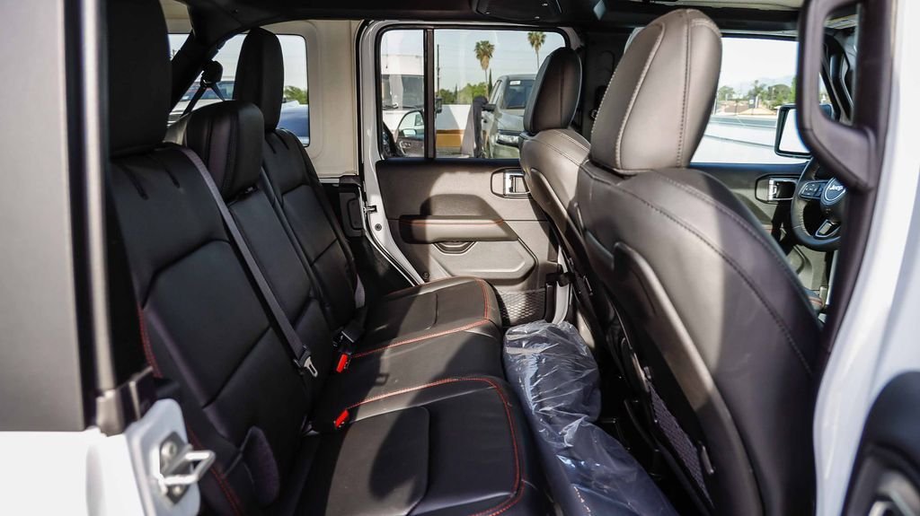 New 2026 Bright White Clearcoat Jeep Rubicon image 20