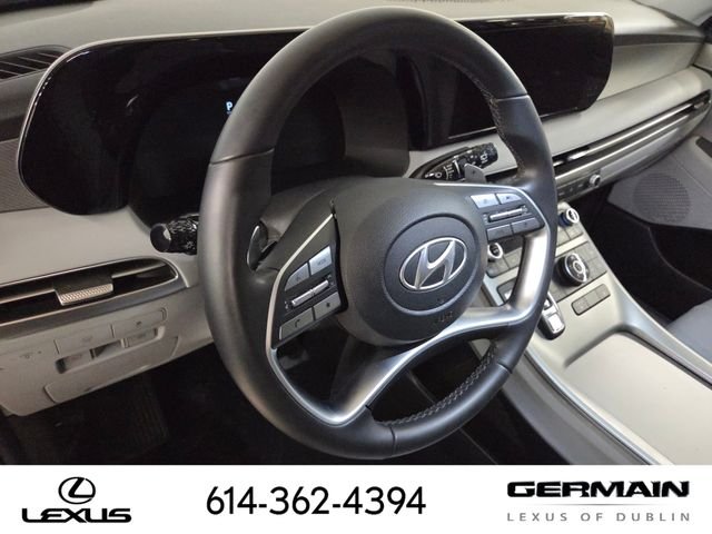 Used 2024 Black Hyundai SEL image 16