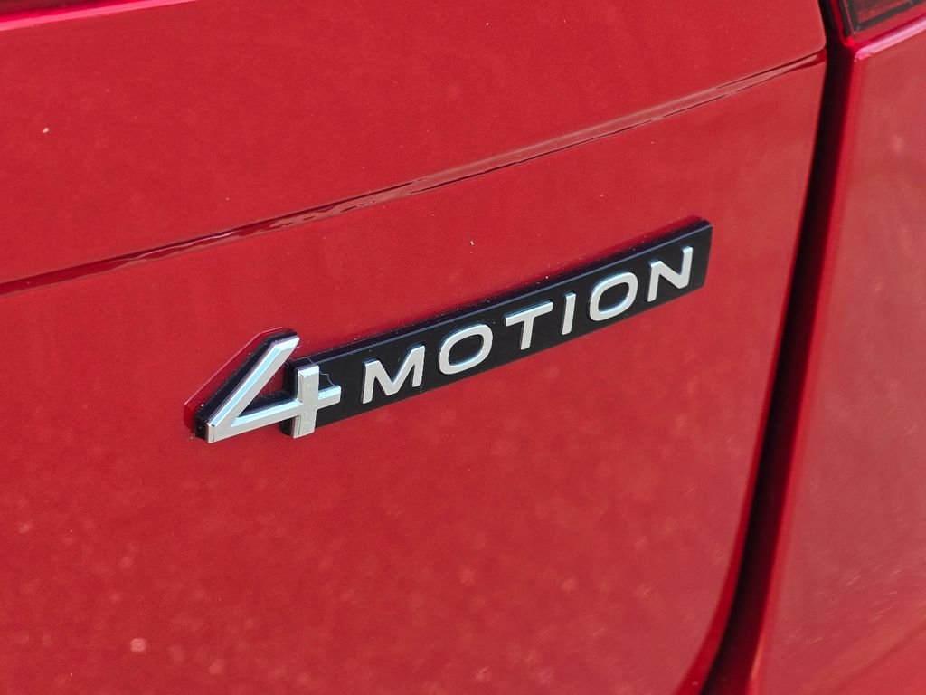 Used 2022 Red Volkswagen 2.0T SE image 16