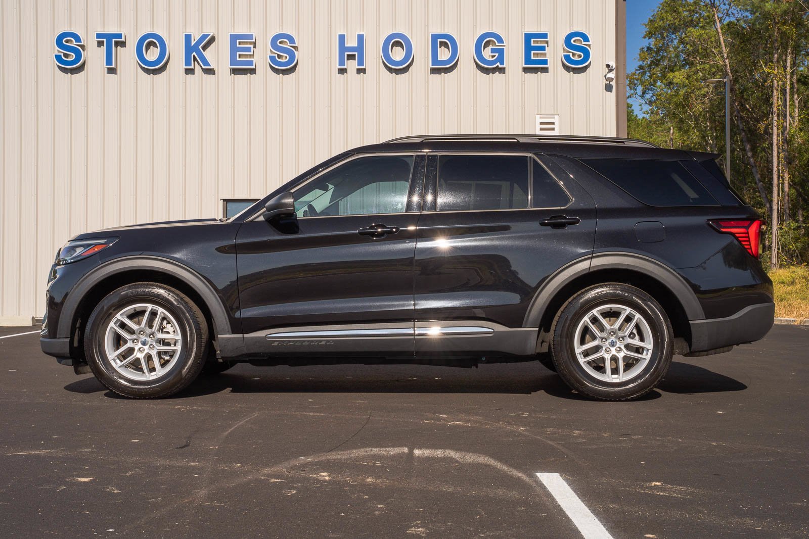 Used 2025 Black Ford Active image 4