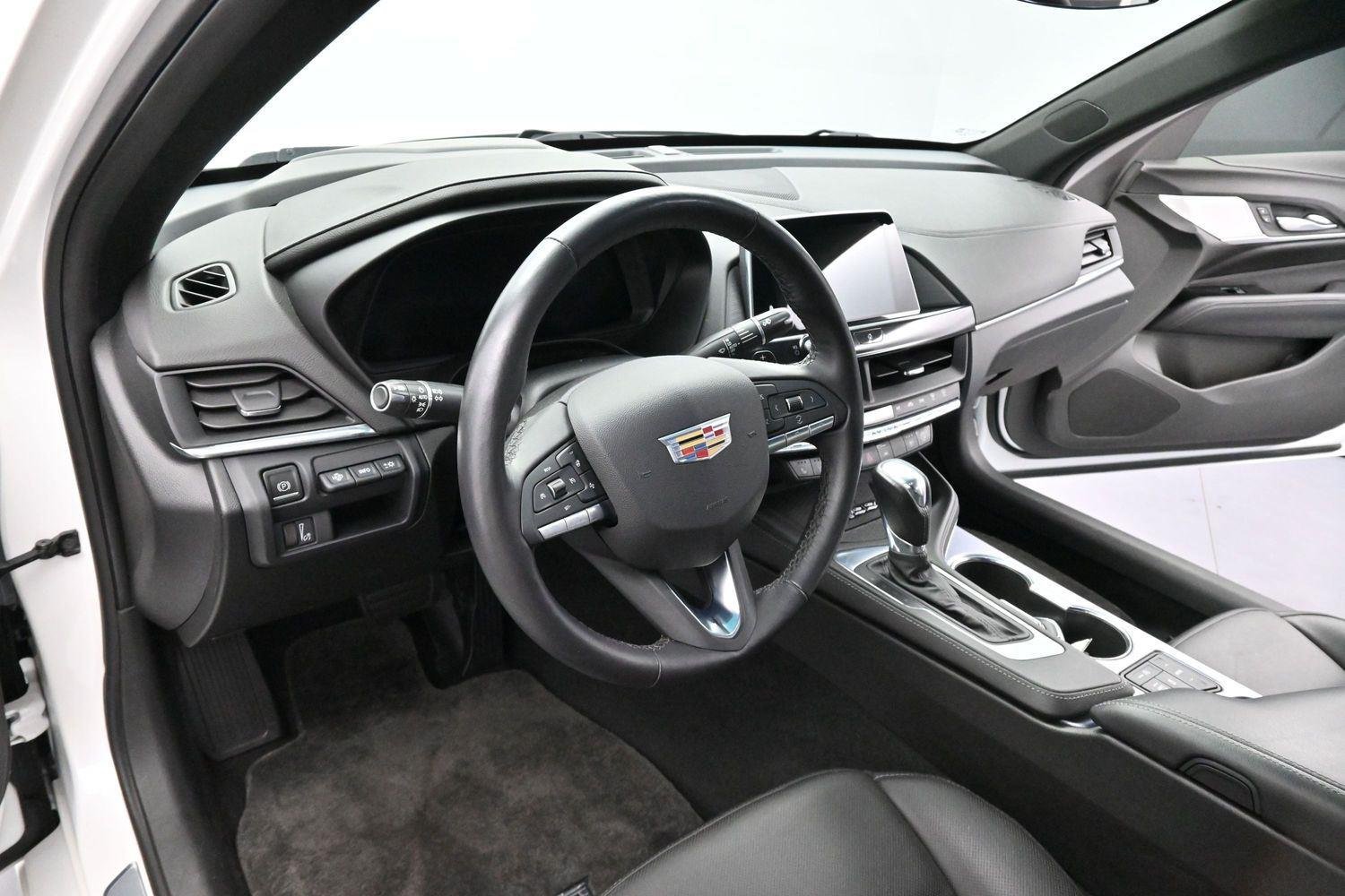 Used 2022 Crystal White Tricoat Cadillac Premium Luxury image 16