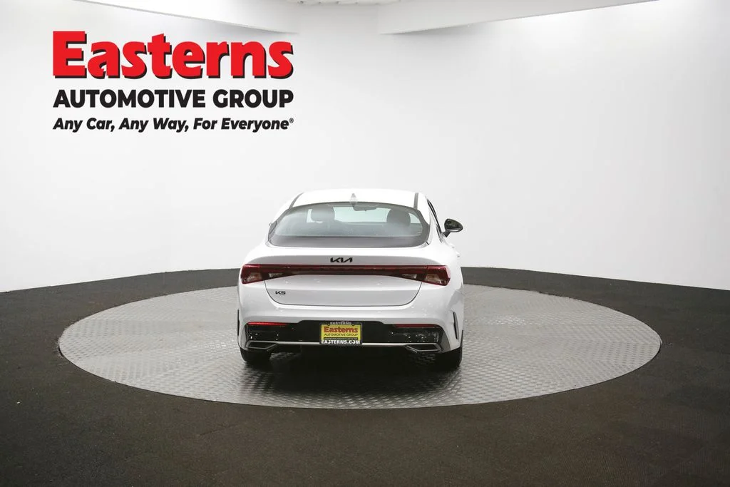 Used 2023 White Kia LXS image 34