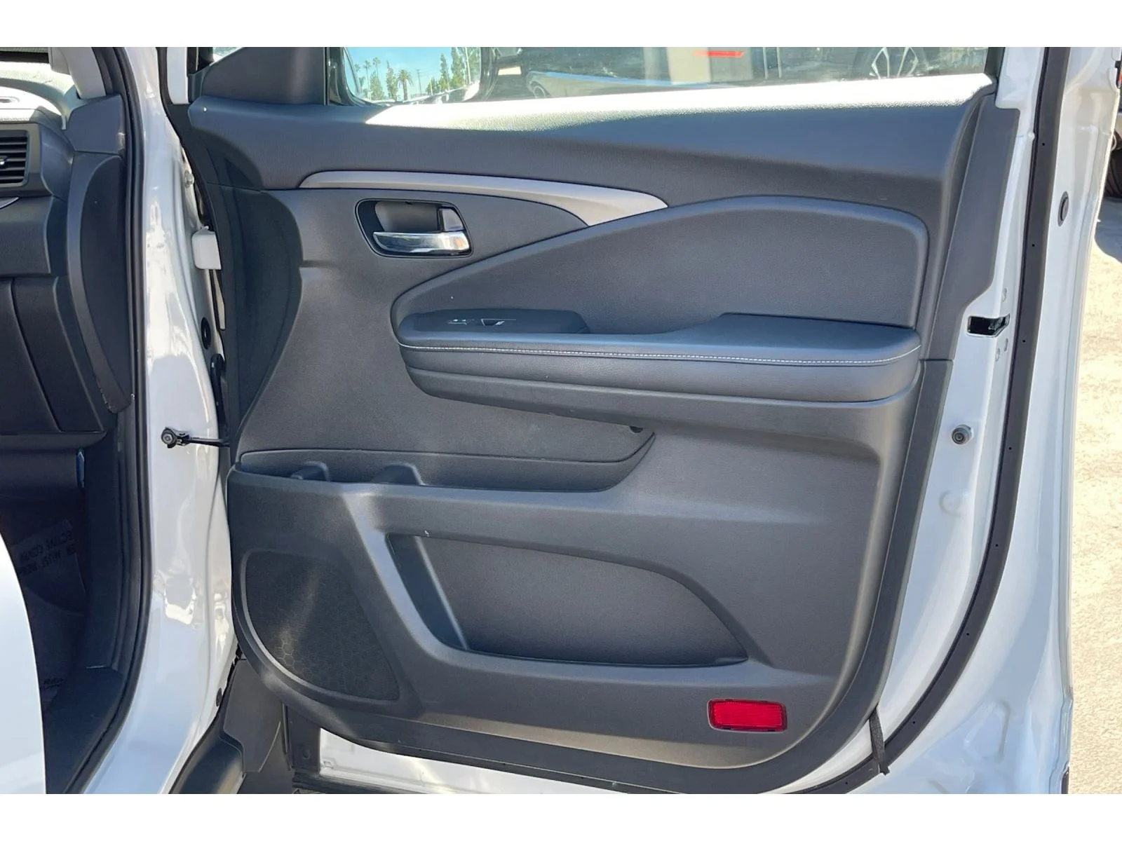 Used 2023 Platinum White Pearl Honda Sport image 19