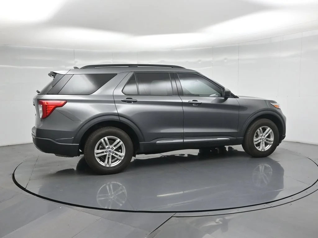 Certified Used 2023 Gray Ford XLT image 7