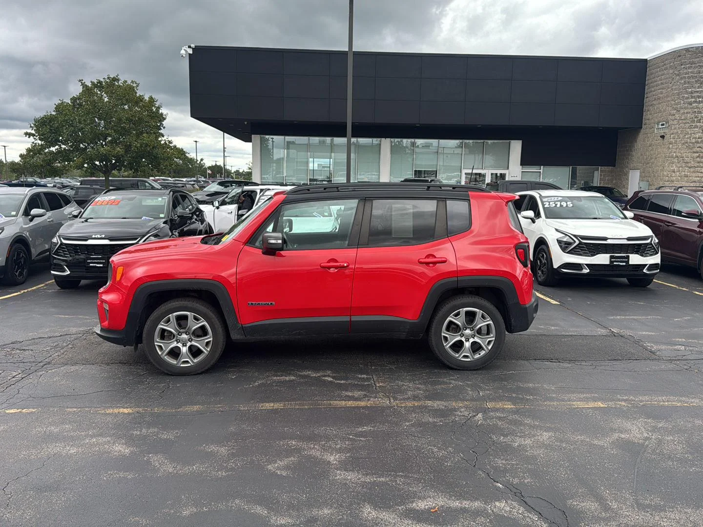 Used 2020 Colorado Red Clearcoat Jeep Limited image 4