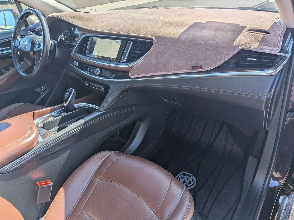 Used 2020 RICH GARNET METALLIC Buick Avenir image 27