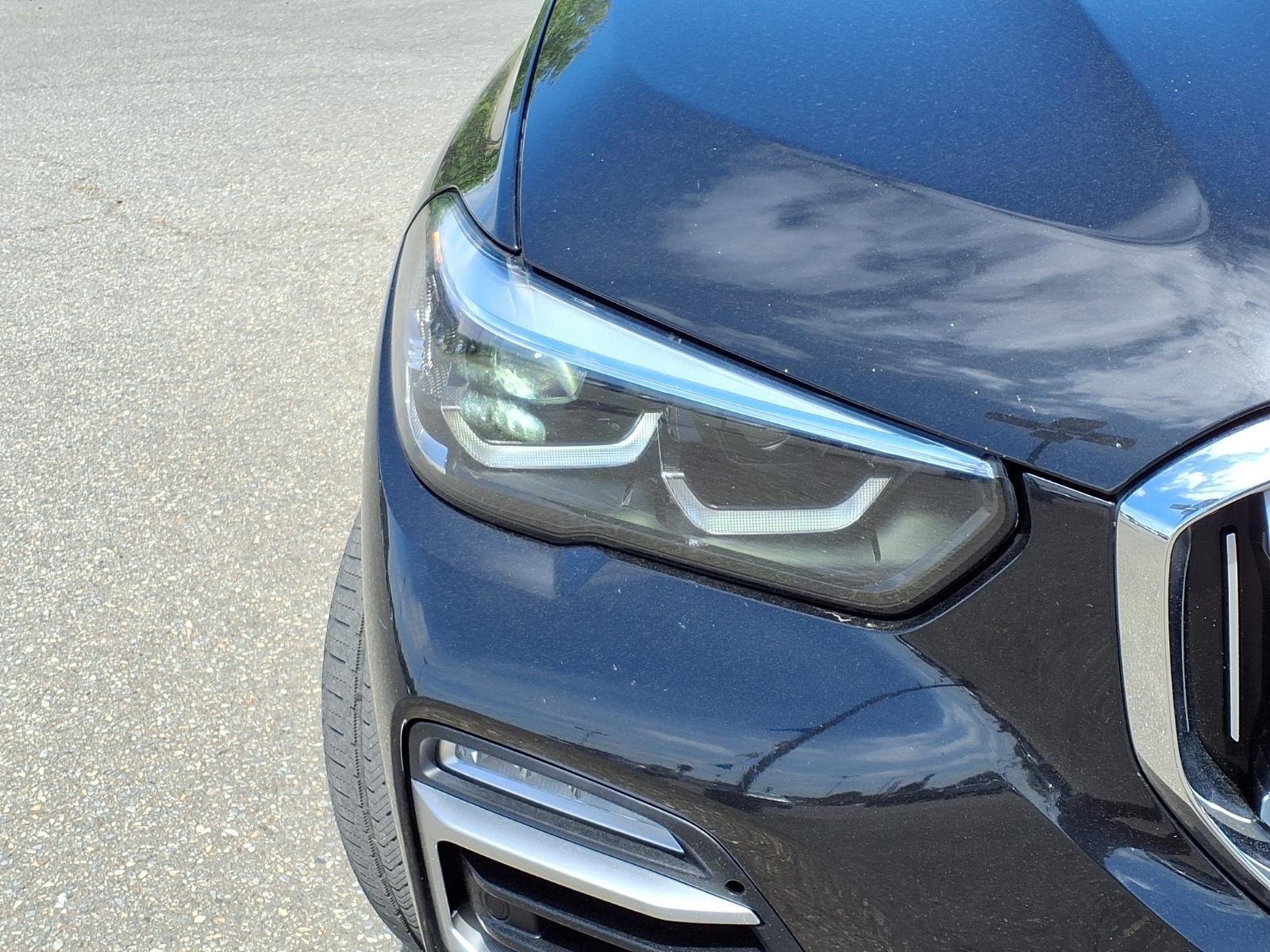 Used 2020 Black Sapphire Metallic BMW sDrive40i image 14