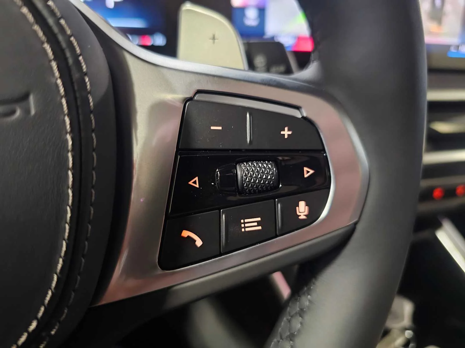New 2026 Black Sapphire Metallic BMW xDrive40i image 19