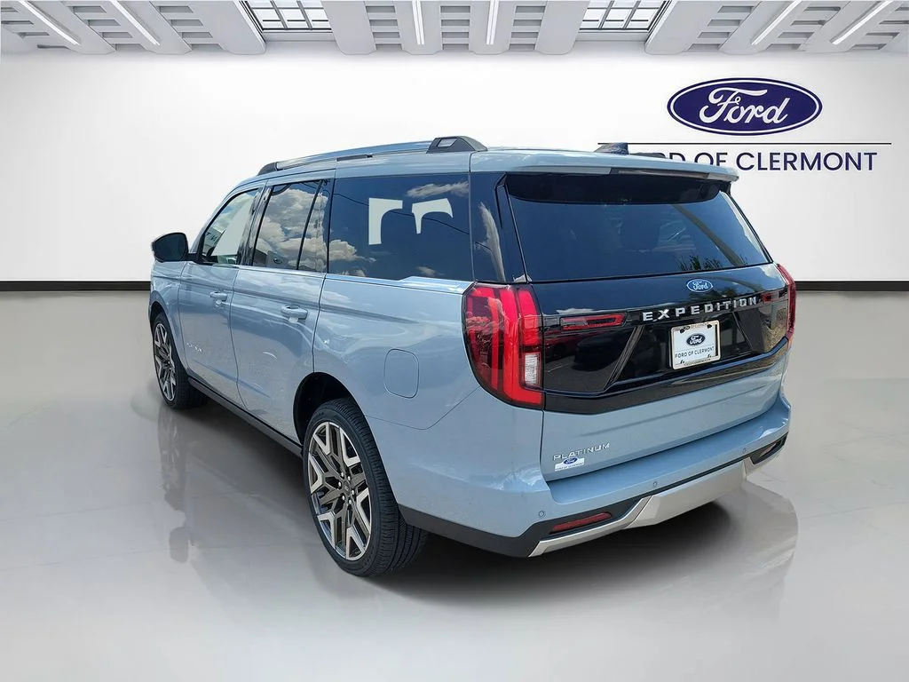 New 2026 Glacier Gray Metallic Tri-Coat Ford Platinum® image 3