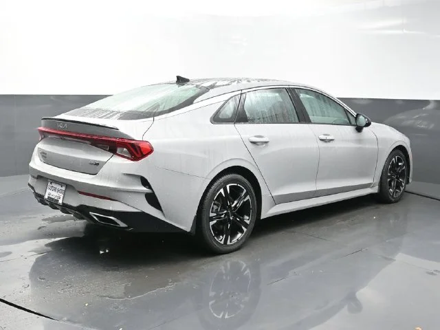 Used 2022 Gray Kia GT-Line image 7