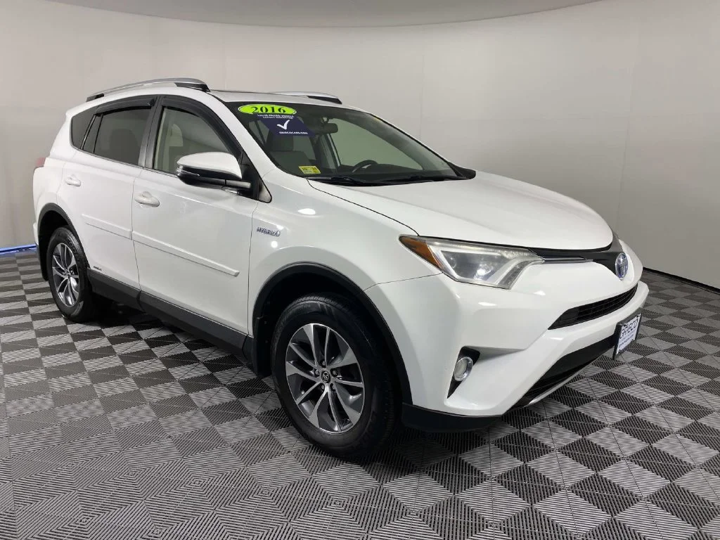 2016 Toyota RAV4 XLE