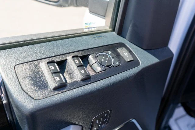 Used 2022 White Ford Lariat image 19