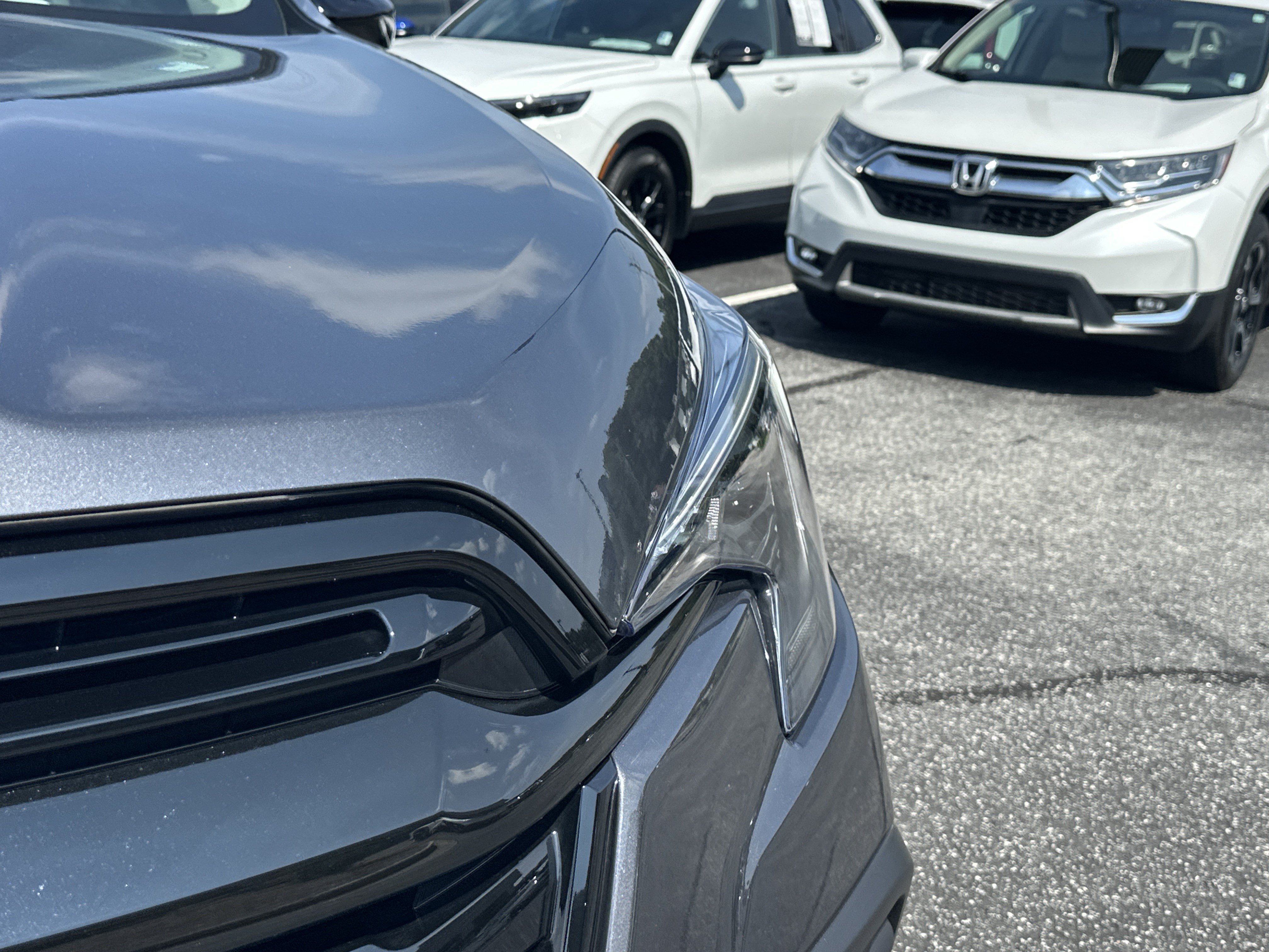 Used 2025 Magnetite Gray Metallic Subaru Onyx Edition Touring image 13