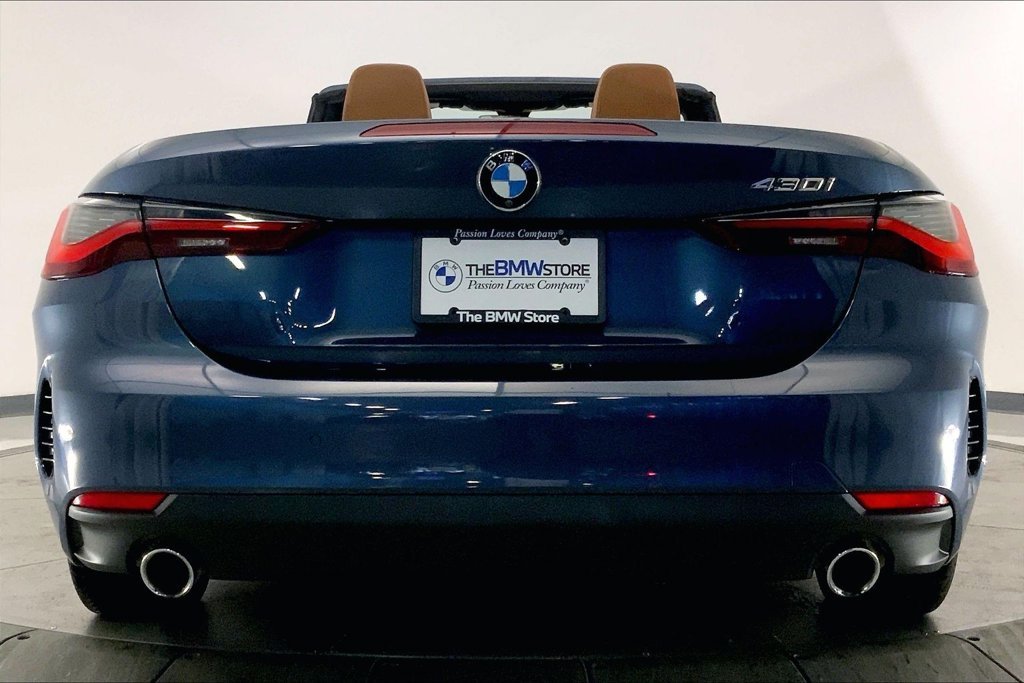 Used 2021 Arctic Race Blue Metallic BMW  image 3