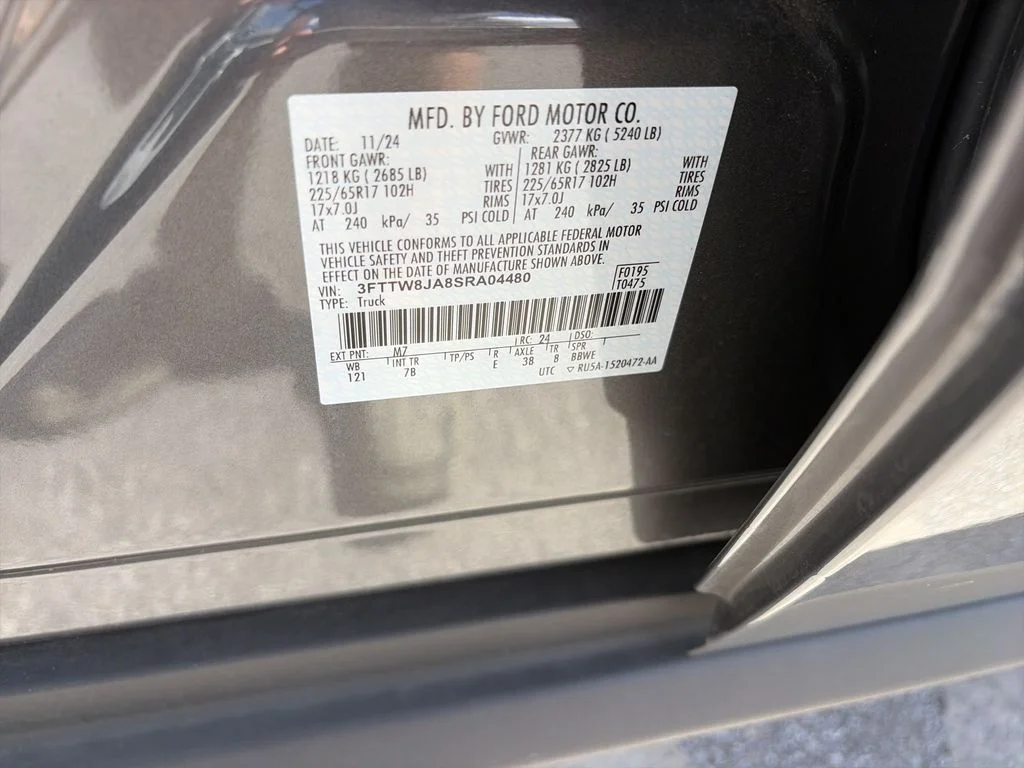 Used 2025 Gray Ford XLT image 32