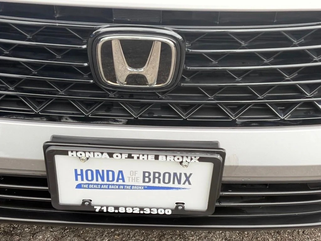 Certified Used 2024 Solar Silver Metallic Honda EX image 20