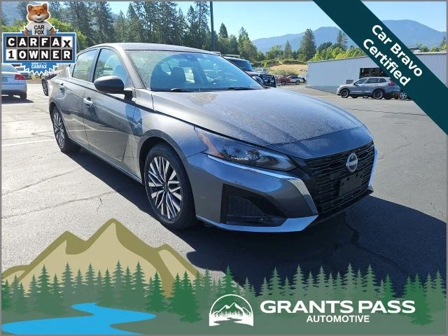 2025 Nissan Altima 2.5 SV's photo