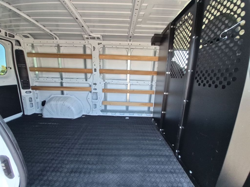 Photo 28