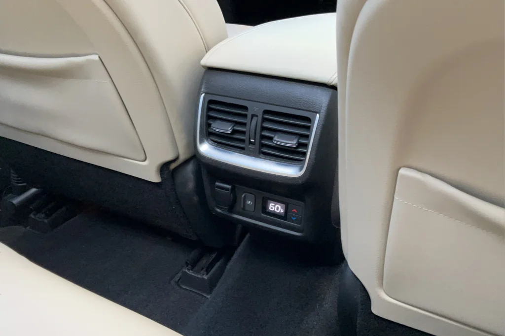 Used 2021 White INFINITI Sensory image 22