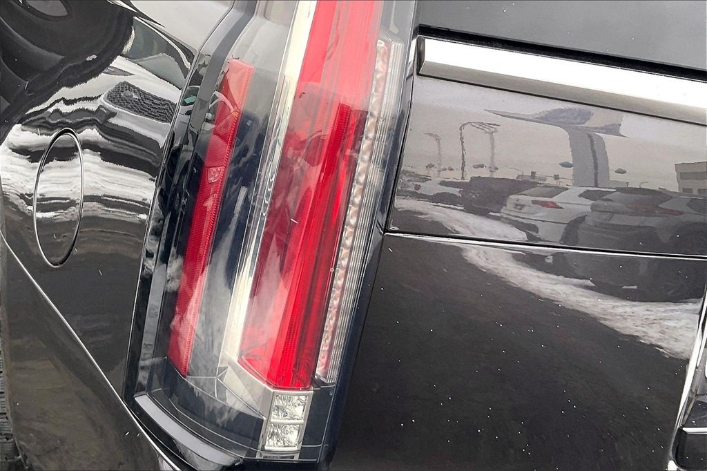 2018 CADILLAC ESCALADE - Image 28