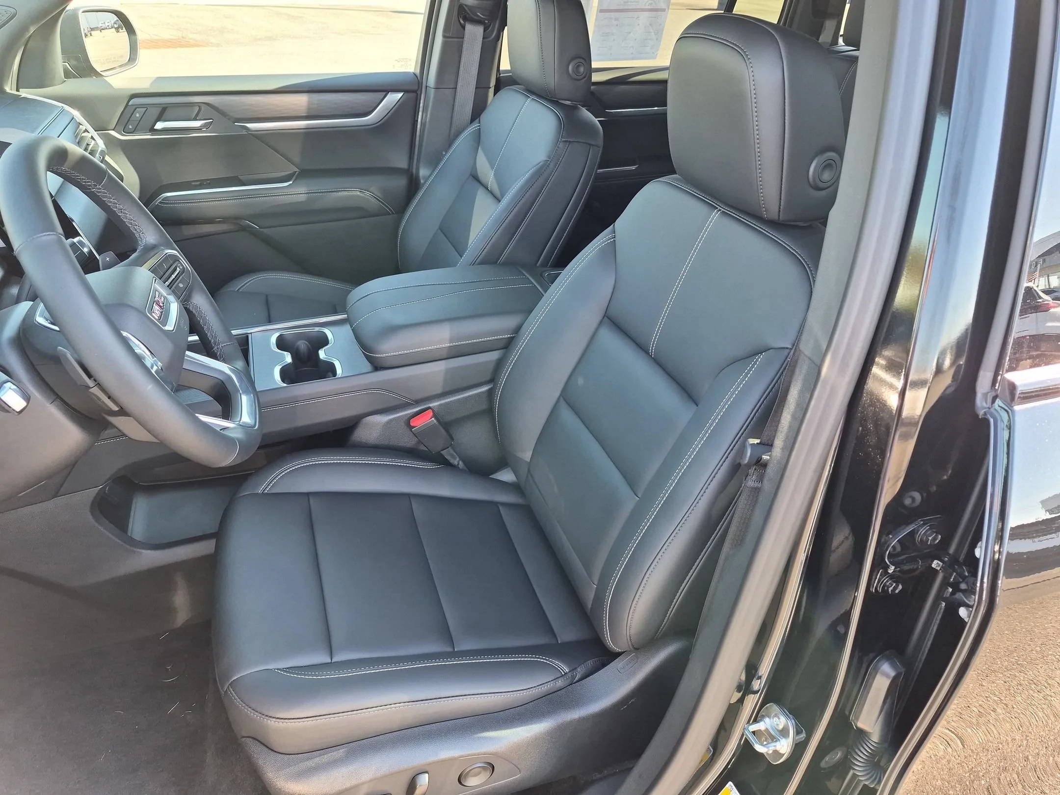 Used 2026 Ebony Twilight Metallic GMC FWD Elevation image 20