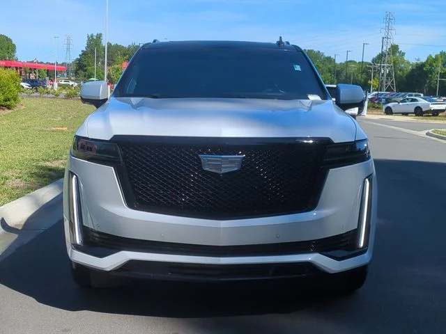 Used 2024 White Cadillac Sport Platinum image 16