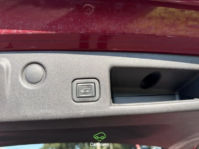 Used 2020 CAJUN RED TINTCOAT Chevrolet LT image 13