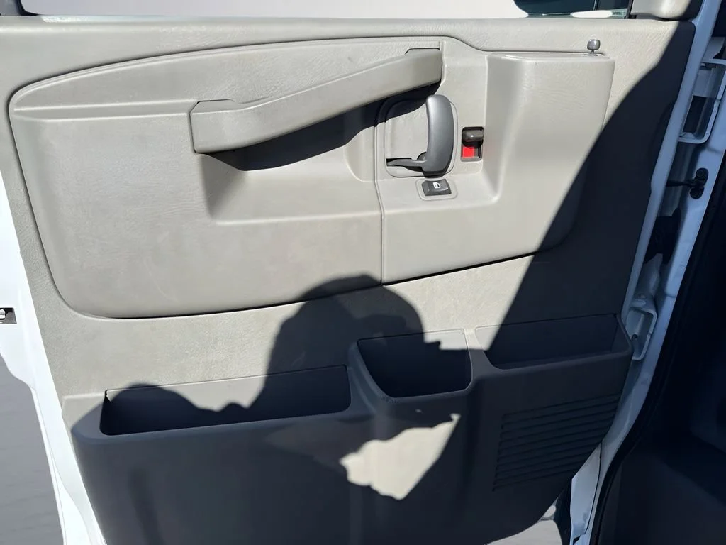 Used 2023 Summit White GMC Work Van image 19