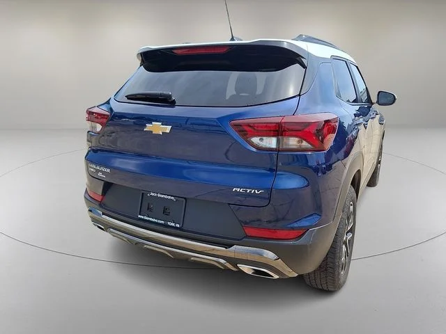 Used 2023 Blue Chevrolet ACTIV image 10