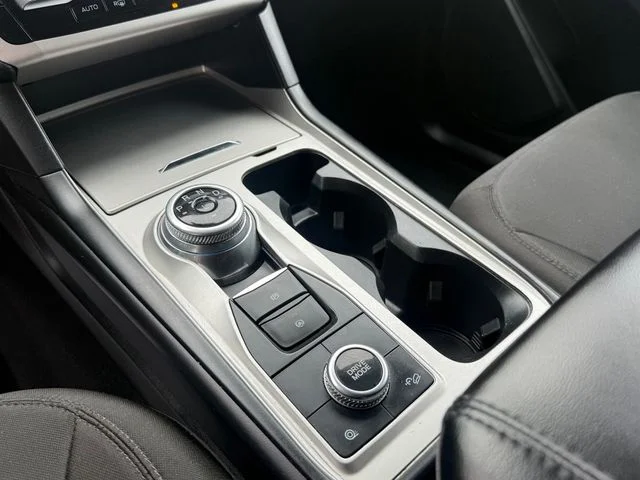 Used 2023 Black Ford XLT image 15
