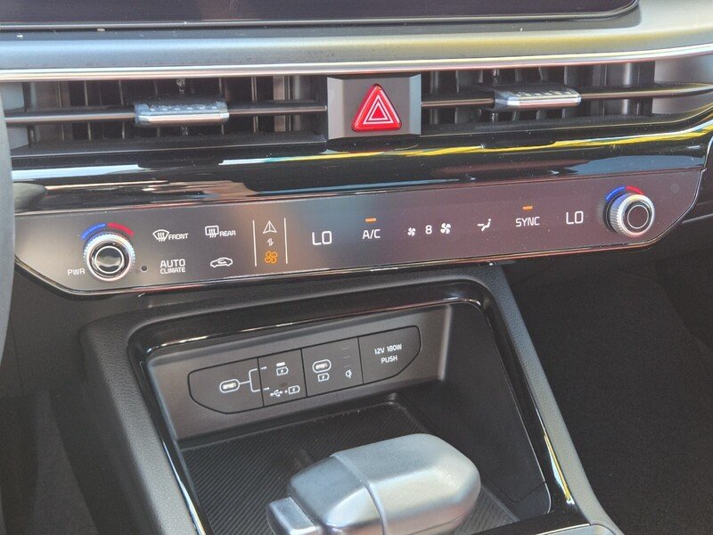 Used 2025 Steel KIA GT-LINE AUTO FWD image 24