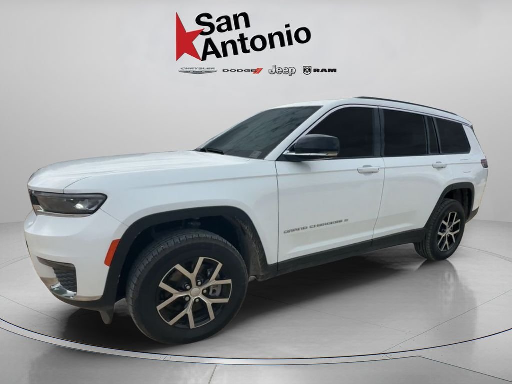 New 2025 Bright White Clear-Coat Exterior Paint Jeep Limited image 7