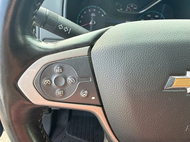 Used 2020 Blue Metallic Chevrolet Z71 image 30