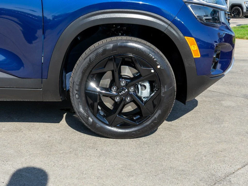 New 2026 Dark Ocean Blue Kia EX image 32