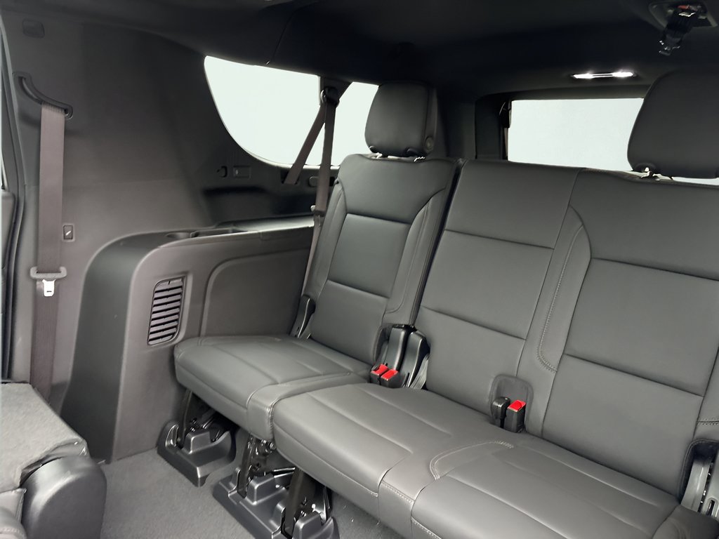 2026 Chevrolet Suburban High Country - Photo 12