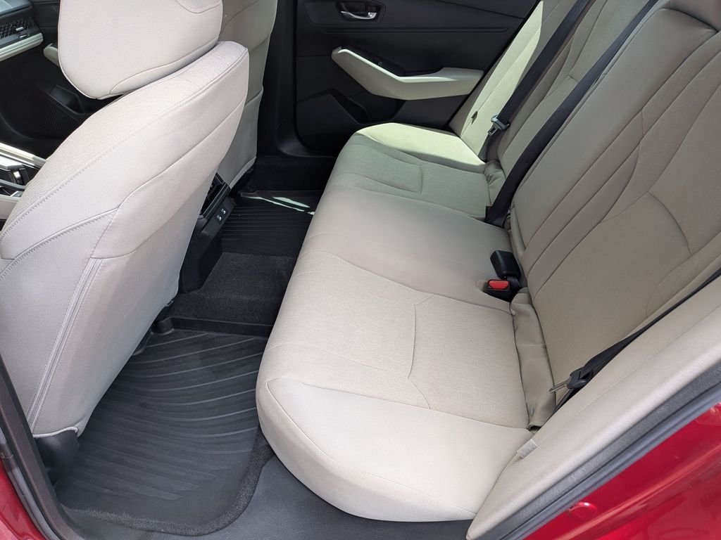 Used 2025 Red Honda SE image 21