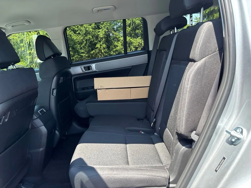 New 2026 Silver Hyundai SE image 11