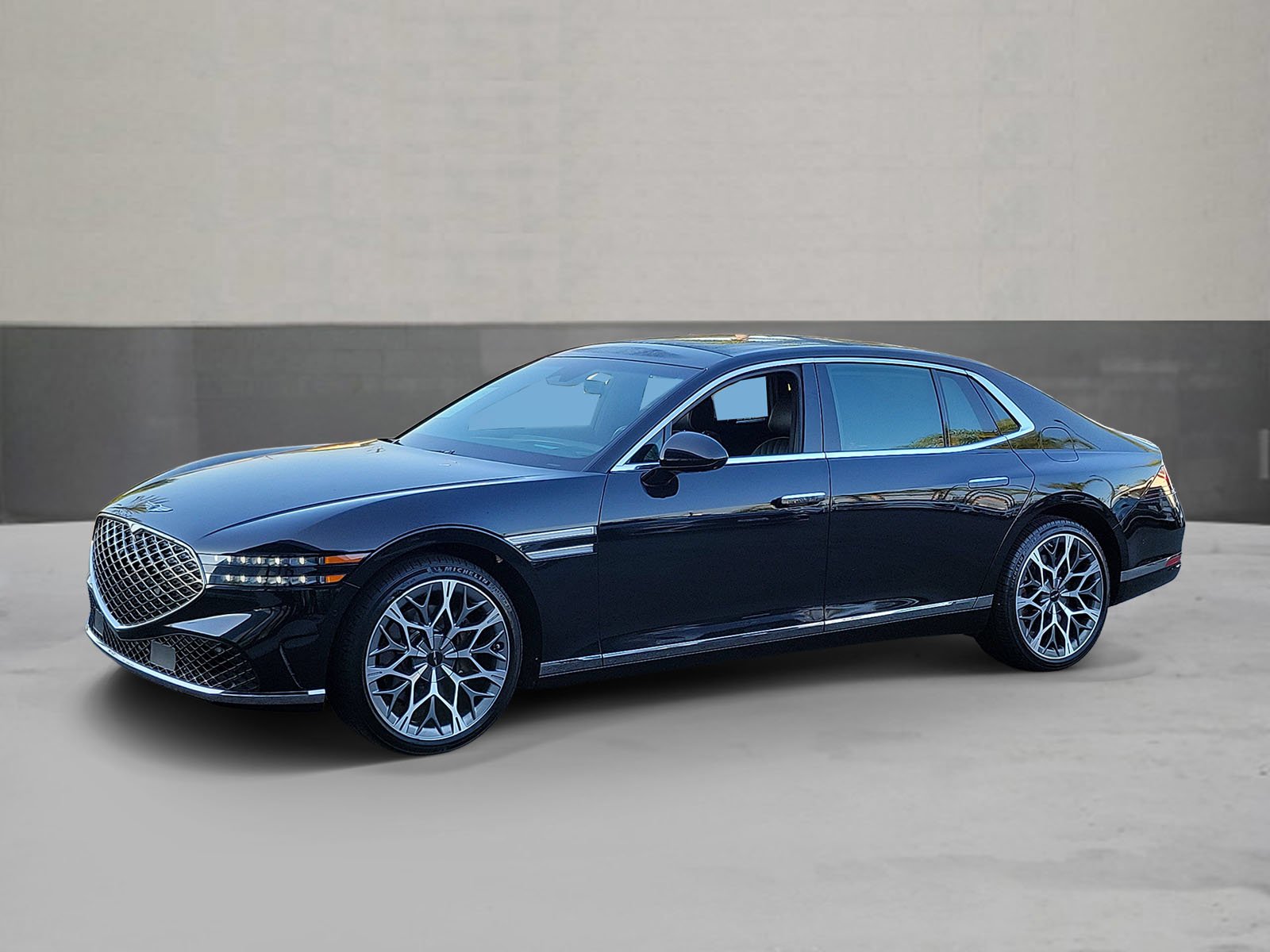2023 Genesis G90