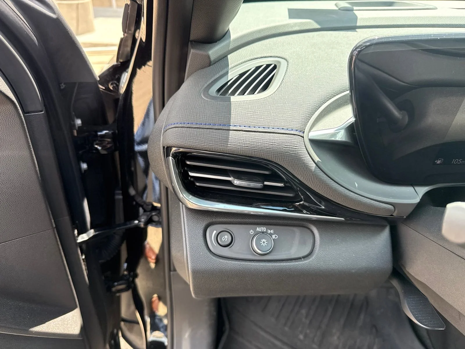 2024 Buick Envista Sport Touring - Photo 11